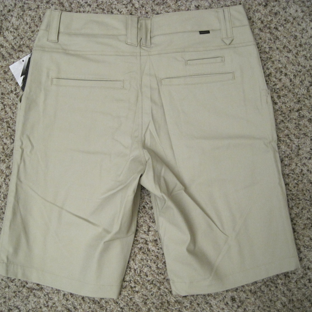 OAKLEY MEN'S KHAKI CASUAL BEIGE SHORT TAN 31 - Picture 4 of 5